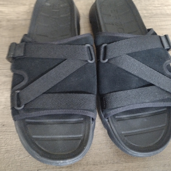 Cole Haan Grand 360 ZeroGrand BlackMens Slides Sandals 11M C35441